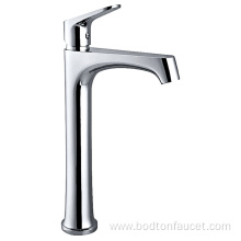 Single handle basin faucet for home use